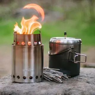 B&#229;lbrenner til 2–4 Solo Stove Titan Kit